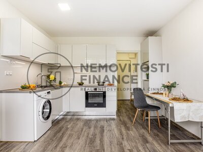 Nabízíme k prodeji byt o dispozici 2+kk a celkové výměře 38,03 m², Pekárenská ul., Č. Budějovice